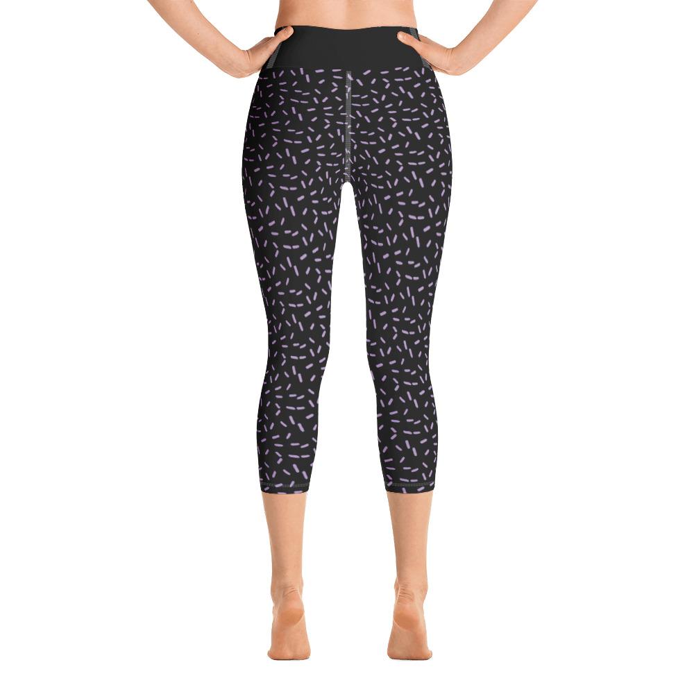 Confetti Pattern Capri Yoga Leggings, L